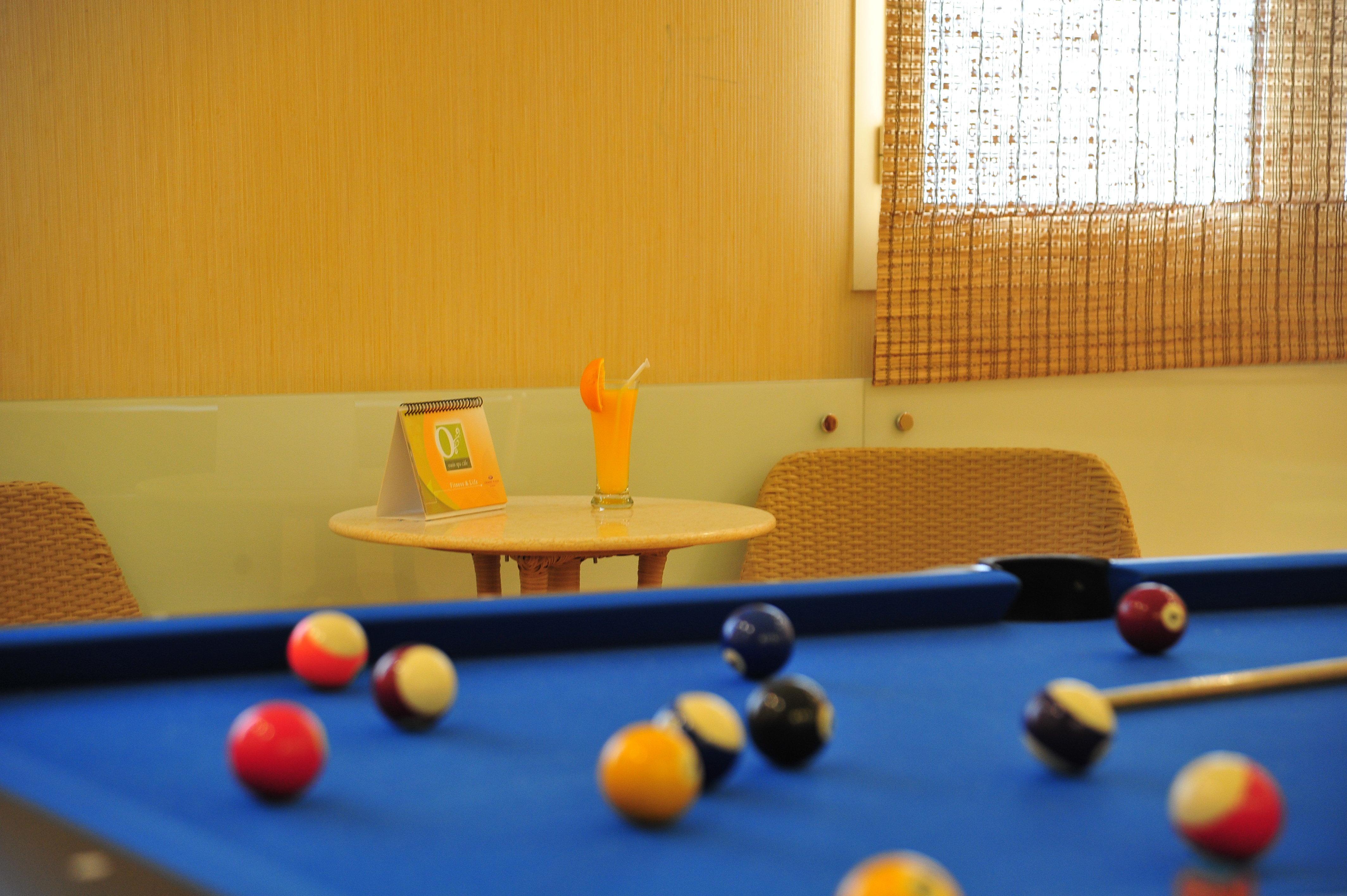Hotel Crowne Plaza Al Khobar By Ihg Exterior foto Pool table